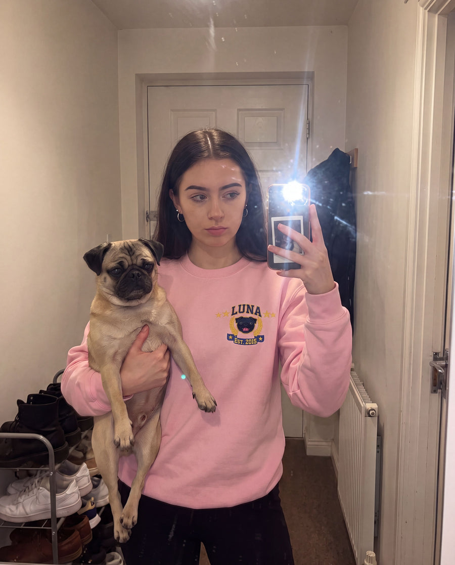 LOYALEN sweater with an embroidered pet portrait